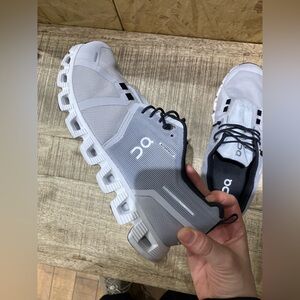 On clouds waterproof in gray